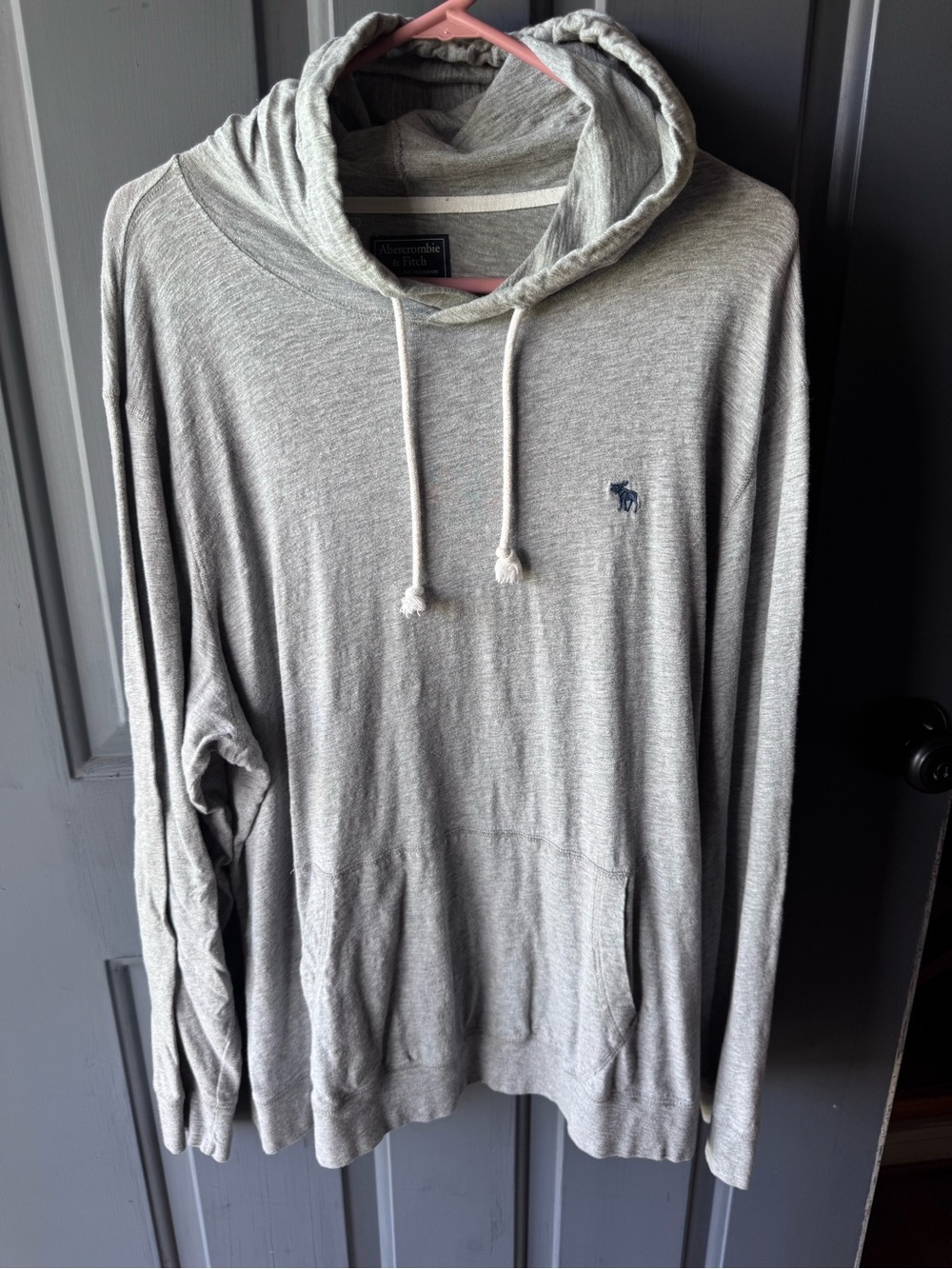 Abercrombie & Fitch Men's Heather Gray Pullover Hoodie with Logo